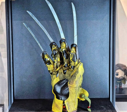 A Nightmare On Elm Street. Freddy's glove